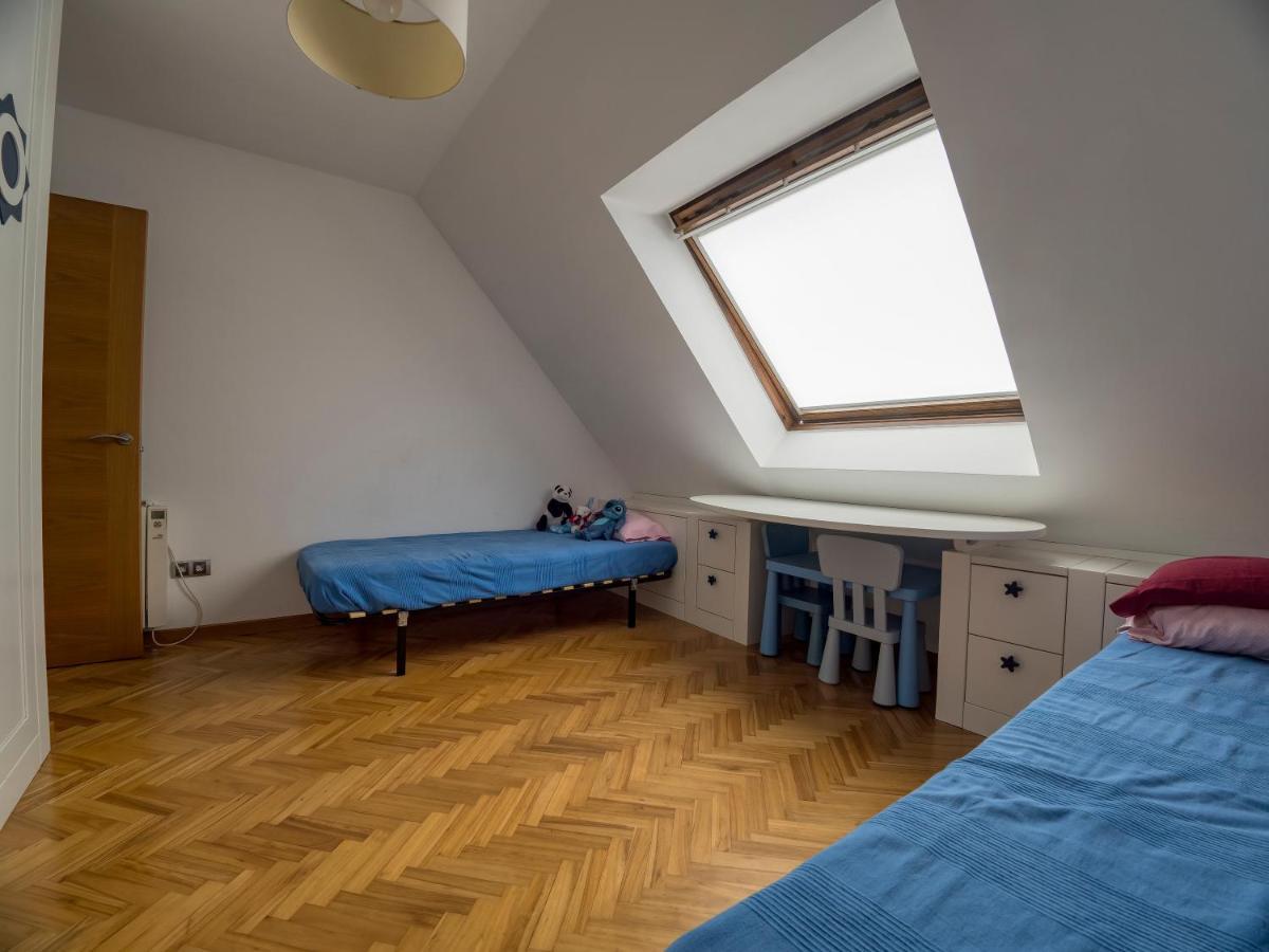 Atico En Apartament Sada